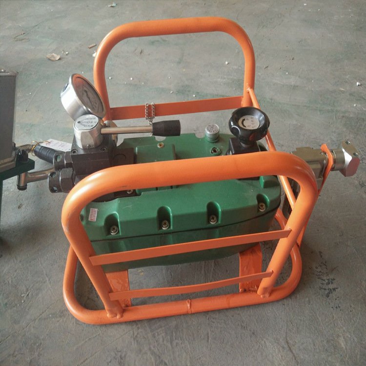 QYB-55型气动液压油泵 气动液压泵 森鹏矿山QYB-55气动油泵厂家