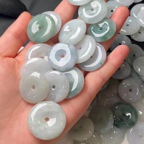 Jade safety buckle wholesale A goods couple pendant pendant necklace jade natural pendant crafts jade jade pendant