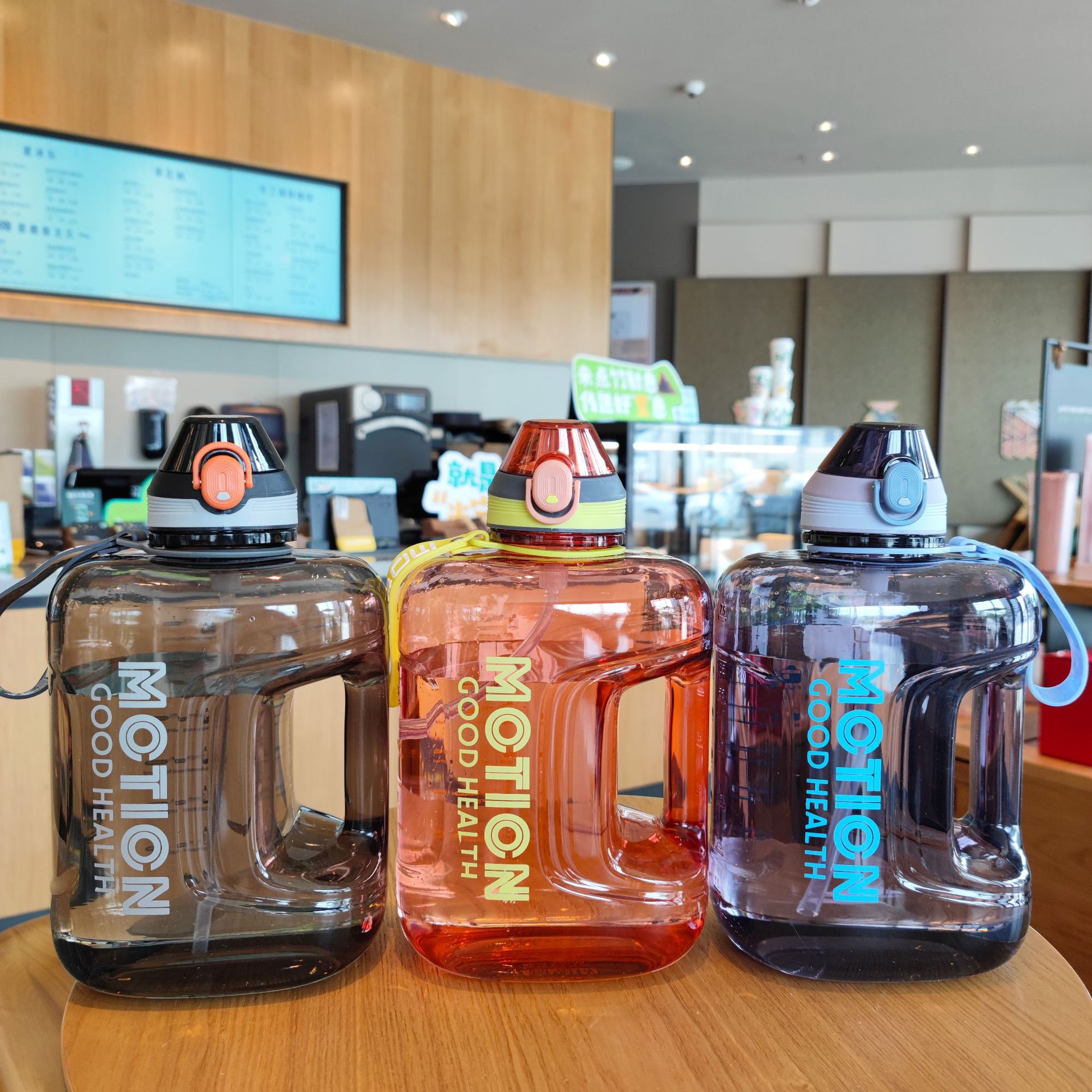 Gran capacidad de la botella agua duckbill tipo boquilla succión cubo cuerda portátil al aire libre fitness deportes plana taza 2700ml