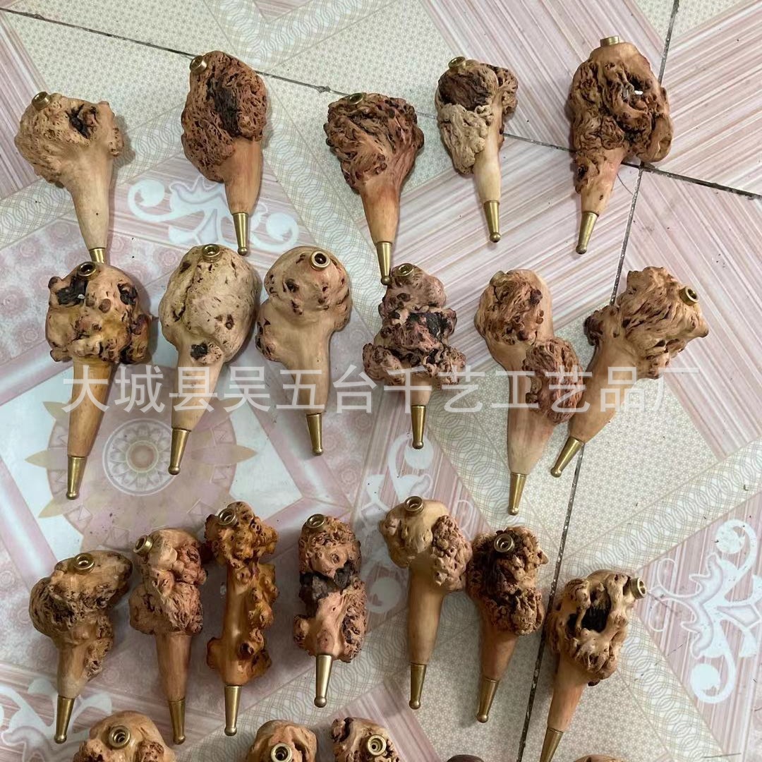 厂家供应云南山茶木烟嘴树瘤疙瘩烟斗手把件 山茶木疙瘩过滤烟嘴