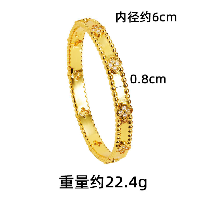 Antiguo oro de arena vietnamita simple micro fijación de hebilla pulsera de cuatro hojas de moda ligera lujosa mujer no se desvanece joyas