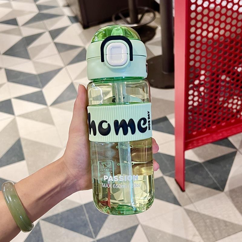 Nueva taza de agua de gran capacidad, doble bebida, estudiantes masculinos y femeninos, botella de agua deportiva portátil de alto valor, taza de verano de plástico con pajita