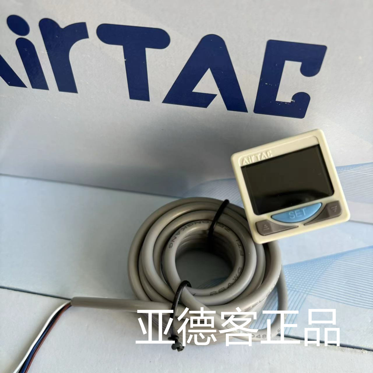 亚德客气动电子式压力传感器DPSN1B-01030 DPSN1B-10030