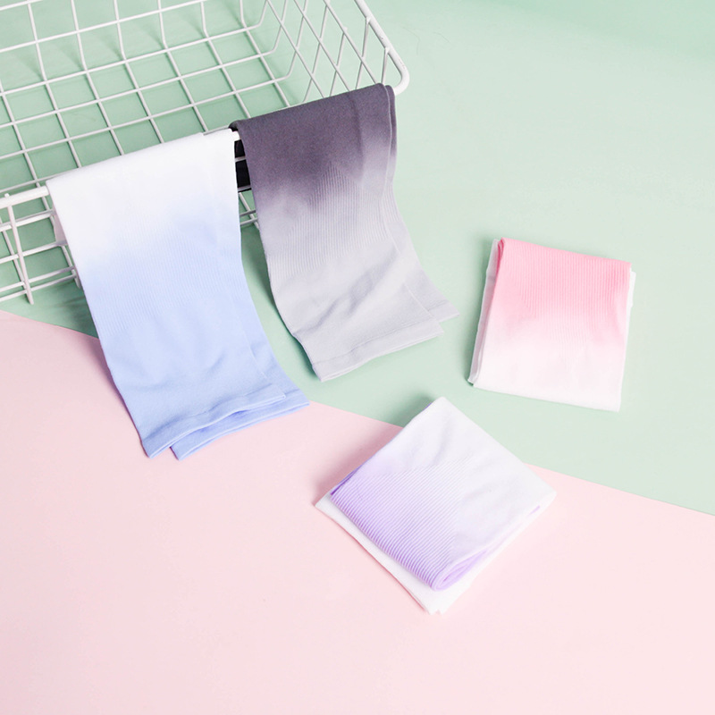 2026 Children's Gradient Ice Sleeves Uv Protection Ice Sleeves for Girls and Boys Aged 4-12, Thin Ice Silk Sun Protection Sleeves