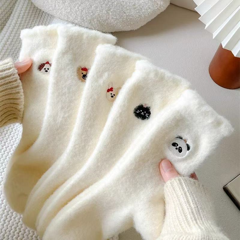 Autumn and Winter Thickened Warm Mid-Calf Socks with Cute Cartoon Embroidered Animals, Postpartum Socks, Soft and Fluffy Sleep Socks Autumn and Winter Thickened Warm Mid-Calf Socks with Cute Cartoon Embroidered Animals, Postpartum Socks, Soft and Fluffy Sleep Socks