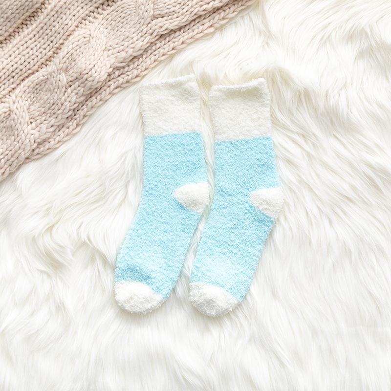 Invierno flanger calcetines de terciopelo de coral de color sólido caliente engrosada toalla Calcetines de piso de terciopelo medio al por mayor