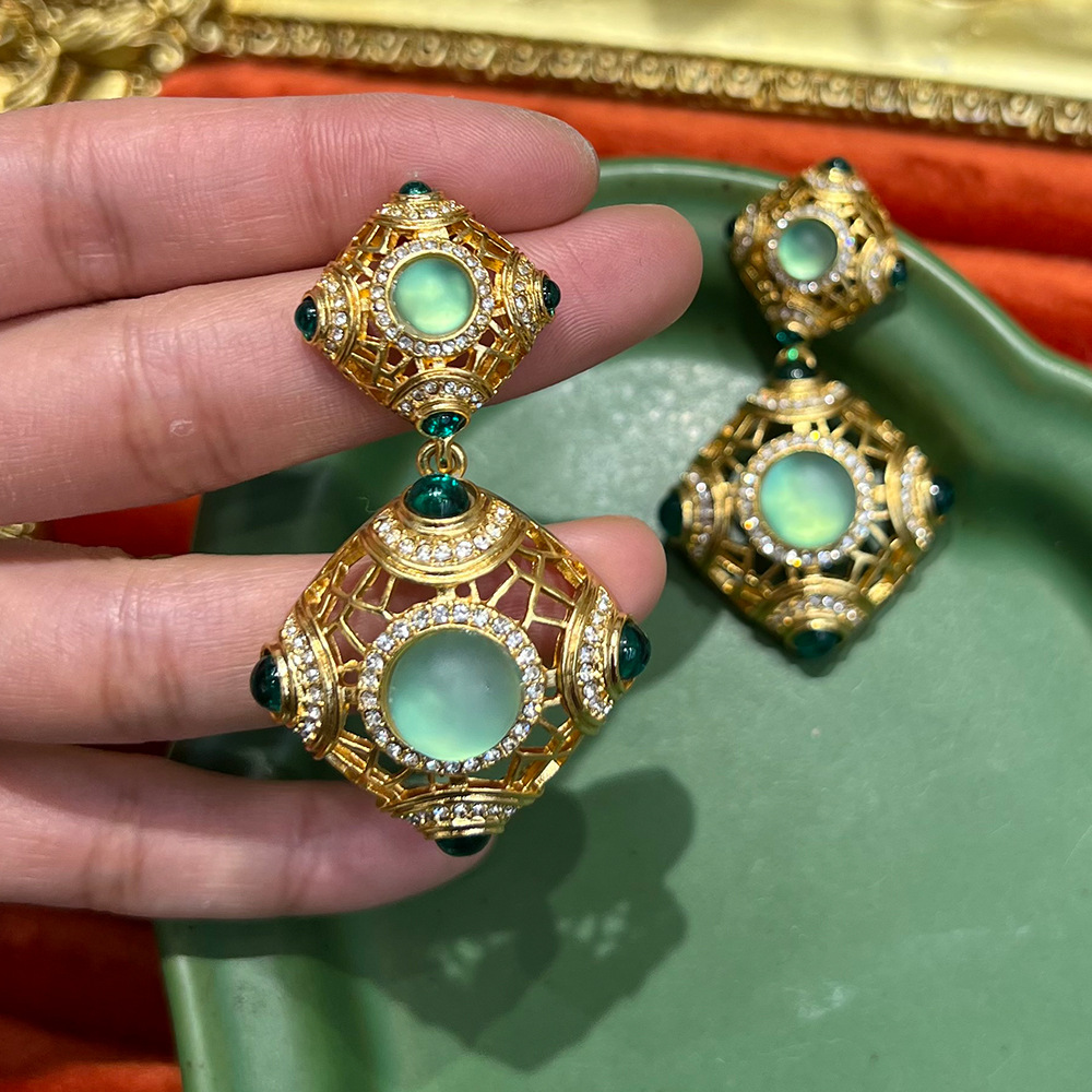 Italian Brushed Vintage Western Antique Hollow Copper Plated Real Gold Frosted vintage Antique Ear