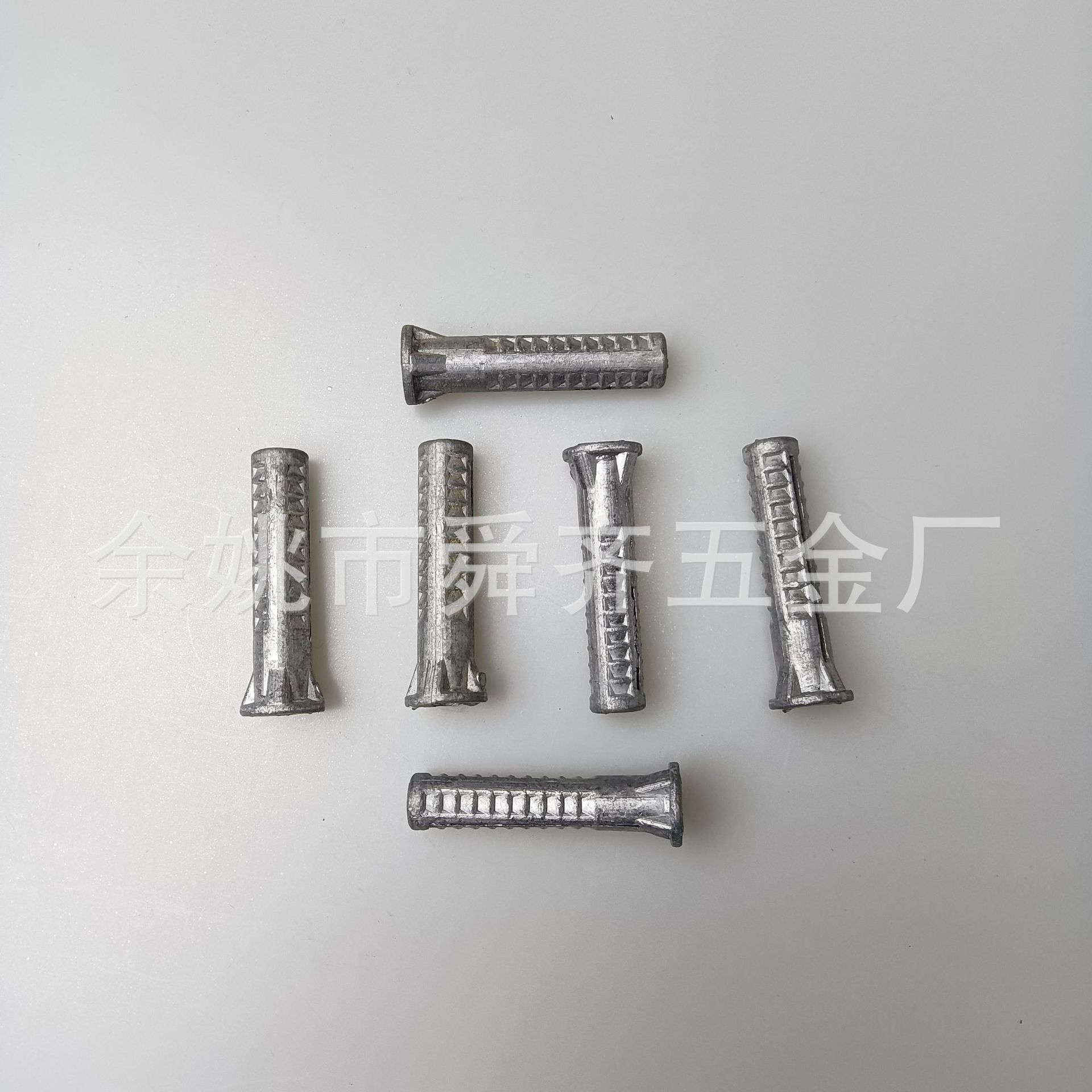 厂家大量供应小木牙紧固件产品 膨胀螺丝 规格齐全 质优价廉