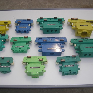 JD4-16/40四极集电器铜刷行车多级管受电器导电块