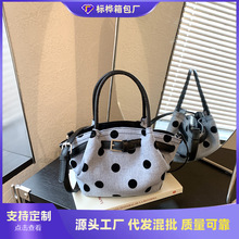 �羳���c����˻@�Ӱ���Ů2026�¿���б����ٴ�μ�ˮͰ����