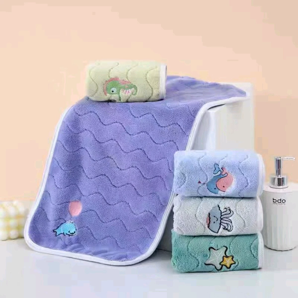 Коралловые бархатные полотенца вышитые водянистые морские детские полотенца 30*50 мультфильм милые маленькие салфетки для лица, чтобы впитать воду Оптовые полотенца