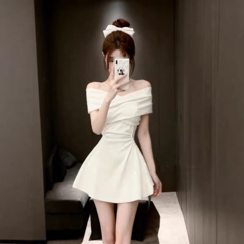 Váy trắng cổ chữ V phối vai trần thắt eo chữ A ngắn phong cách Pháp — màu trắng ngà chi tiết 7