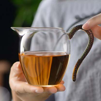 Glass fair cup Japanese tea sea cup thickened tea divider Taiwan color handle cup