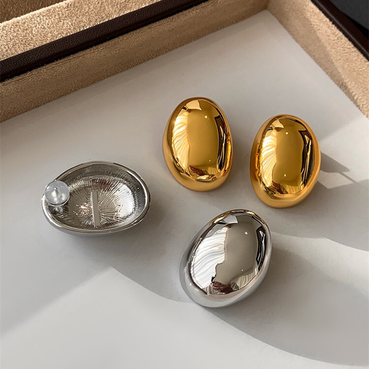 1 Pair Quantity Street Occasion 1 Pair Simple Style Oval Metal Ear Studs