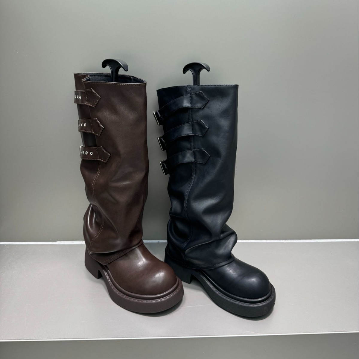 Mooreyu Pants Dikke Zool Knight Boots, Dames 2024 Lente/Zomer Nieuwe Veelzijdige Look, Slanke Bruine Stapellaarzen_voghion.com