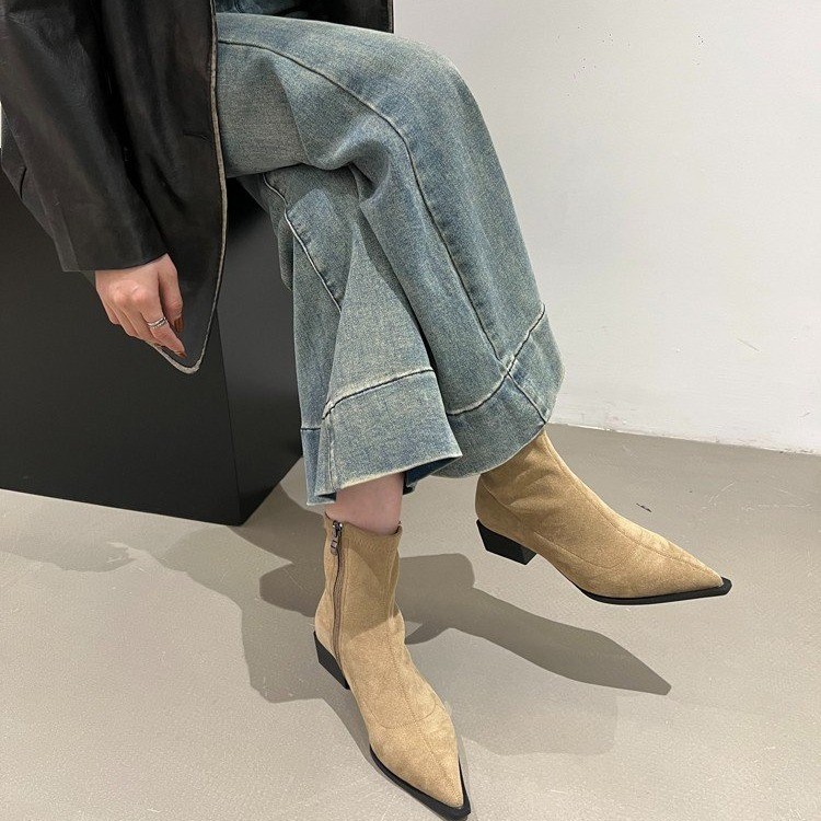 Black demi-season fashionable elastic low boots with zipper…