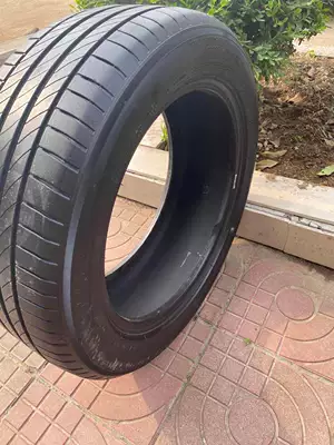 235 245 255 265/45 – Vehicle tire