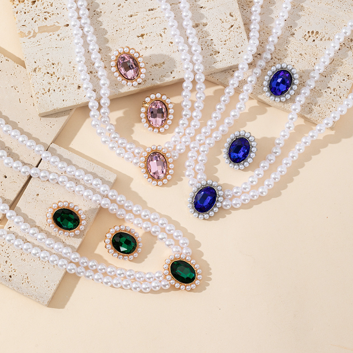 retro jewelry