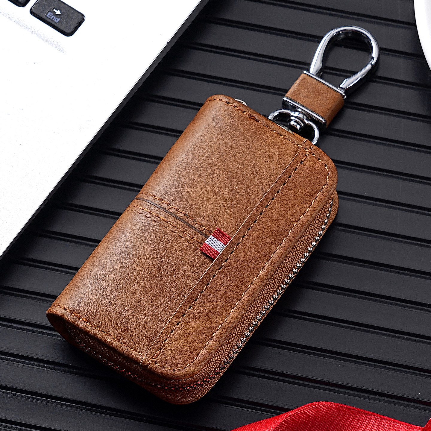 Cross-border best-selling car key case, unisex car key storage bag, creative soft leather pendant with a nice feel