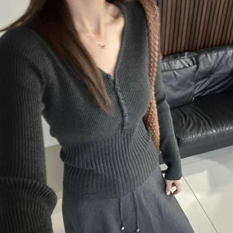 韩系V领纯色针织打底衫女秋冬季内搭外穿高级感收腰显瘦长袖上衣|undefined