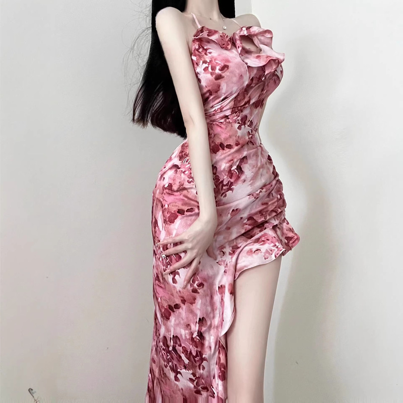 Purely Sensual Hot Girl Style Irregular Hem Slit Dress with a Romantic Vibe, Slim-Fitting Party Lace Camisole Mini Dress