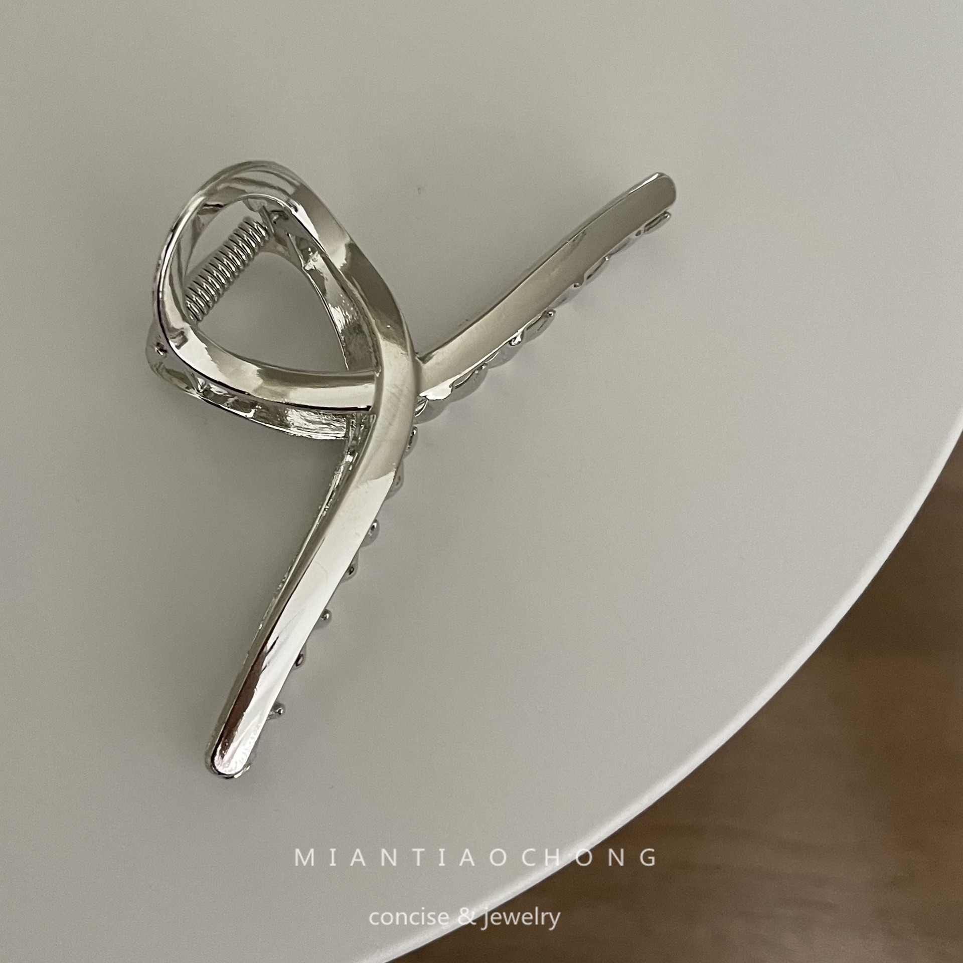 15g Weight Hair Clip, Hairpin, Hair Claws Hair Accessories Type 1 Piece Quantity Holiday, Daily Occasion Alloy, Metal Material Star, Solid Color Pattern Women's Gender Hollow Out Design Casual, Simple Style Style Casual Simple Style Women's Star Solid Color Alloy Metal Hollow Out Hair Clip Hairpin Hair Claws 6