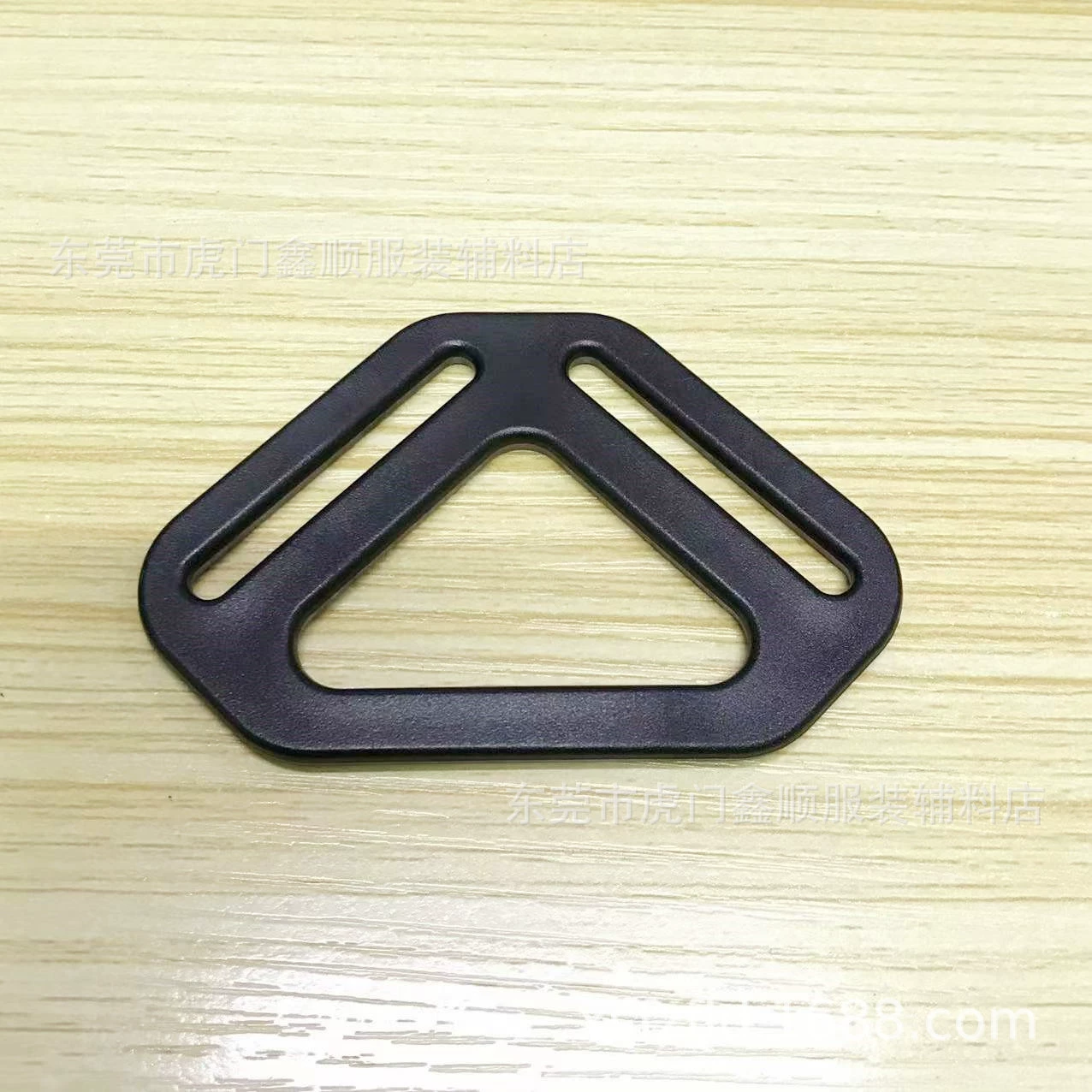 Пластиковая треугольная пряжка 37*43 мм 1.5inch пластиковый ремешок с зажимом, трехточечная многосторонняя регулируемая раздвоенная пряжка