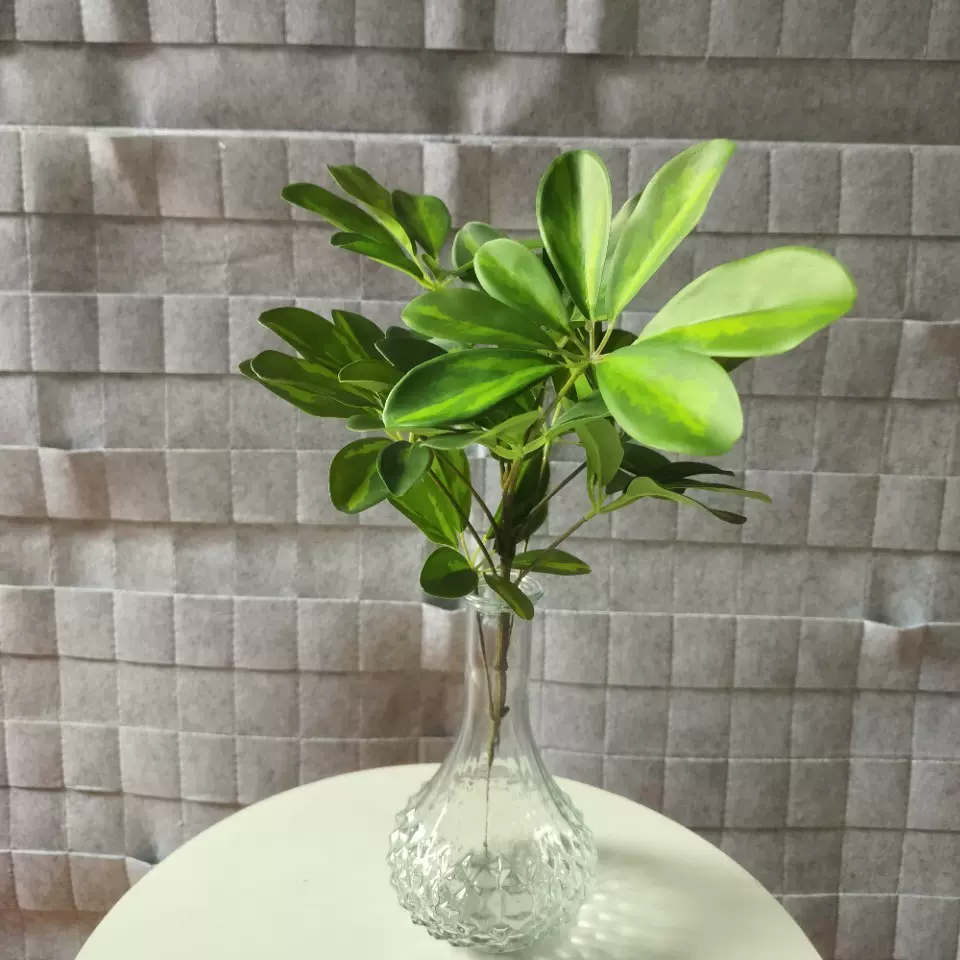 工厂批发仿真鸭掌木装饰绿植家用室内客厅酒店摆件高仿真鸭脚木