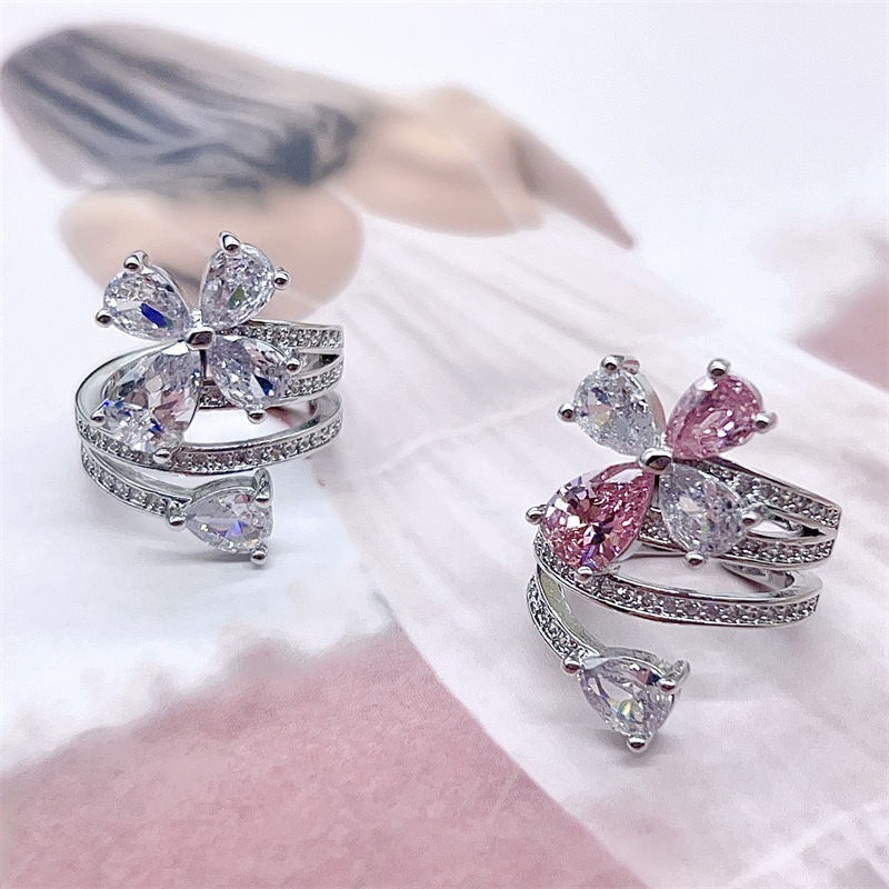 Fashionable elegant design cute ring with stone with zircon