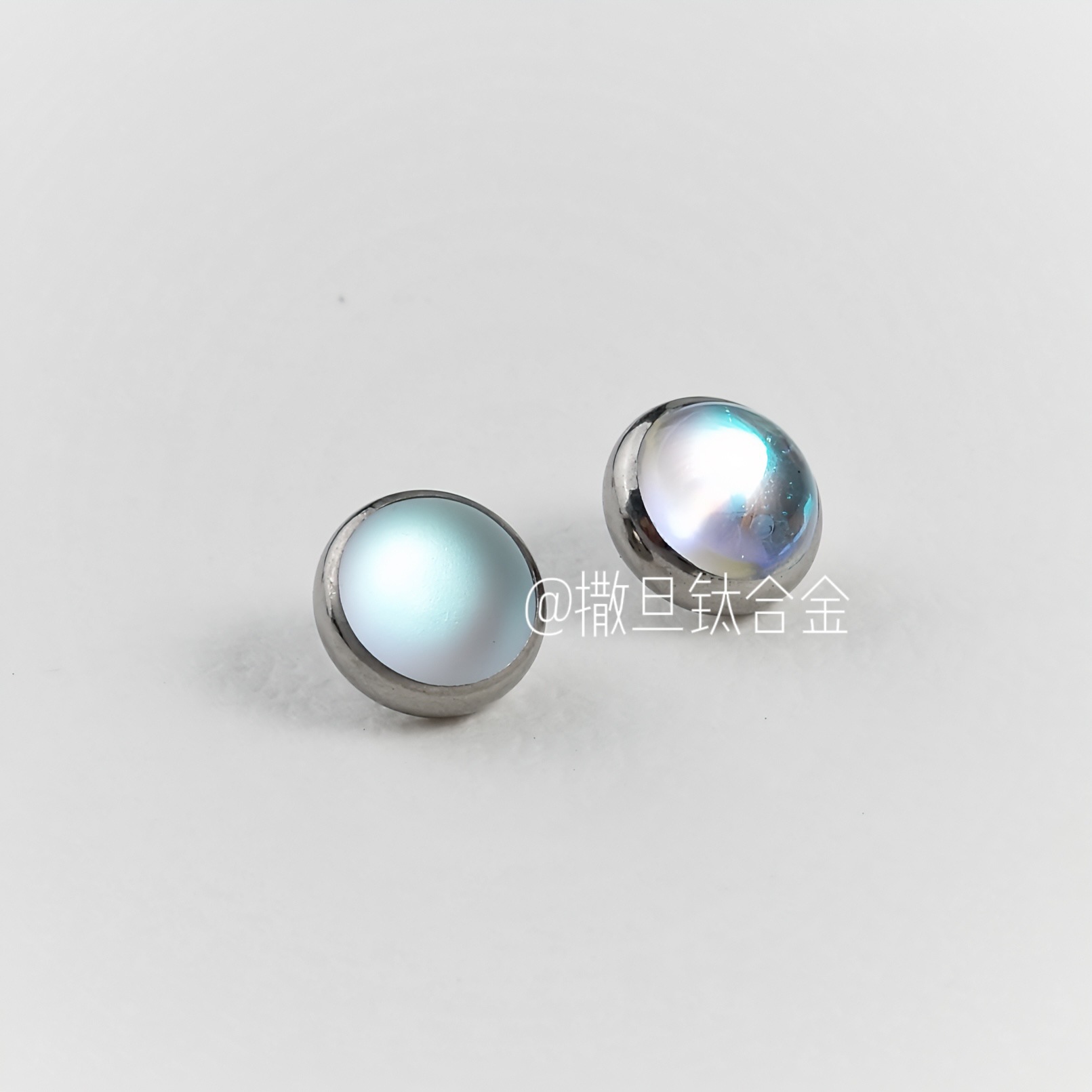 Labret piercing jewelry detail image