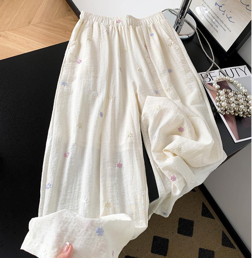 Quần culottes nữ ống rộng chất liệu lụa lanh thêu hoa, dáng suông rộng mùa hè 2026 — màu mơ chi tiết 3