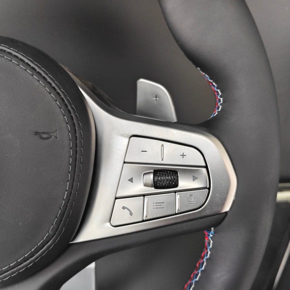 New silver steering wheel assembly suitable for all BMW F/G series 1234567 models, including F30, G20, G30, and G38