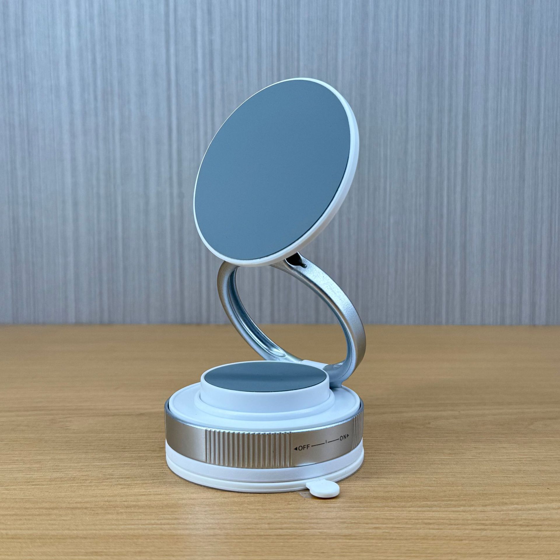 Cross-Border New High-Tech Car Phone Holder, Universal Vacuum Magnetic Suction Cup Phone Navigation Holder