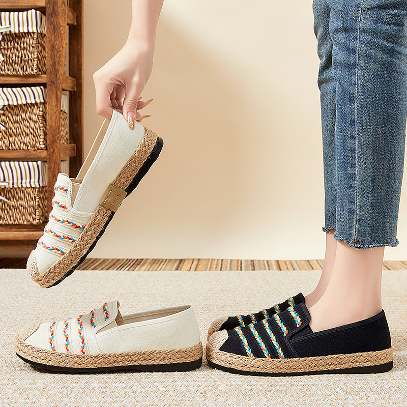 Zapatos mujer suela suave no cansado pies primavera nuevo estilo étnico de un pie zapatos de madre poliuretano casual zapatos de mujer al por mayor