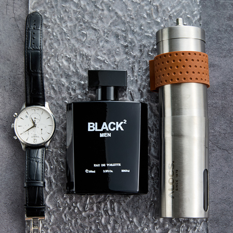 Comercio exterior negro colonia perfumes hombre alto sentido al por mayor madera aromática perfume explosión fábrica transfronteriza