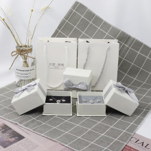 精美饰品盒 白色纸盒子 灰色丝带蝴蝶结项链礼盒 戒指吊坠包装盒