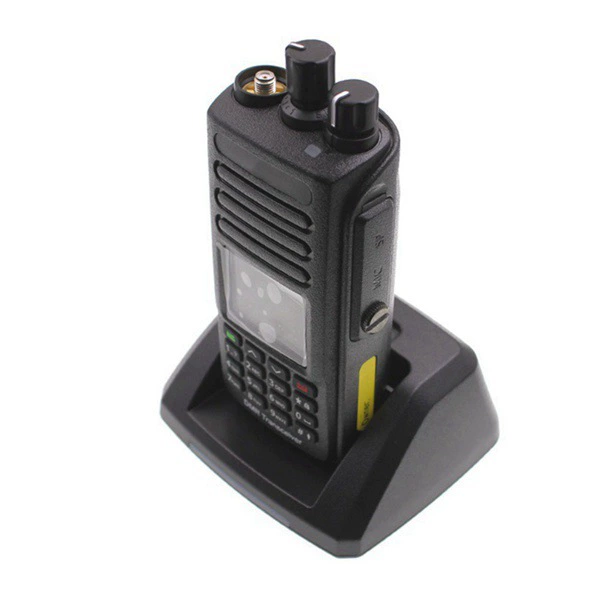 Гражданский TYT MD-UV390PLUS цифровой раций с AES256TYPE-C зарядное устройство