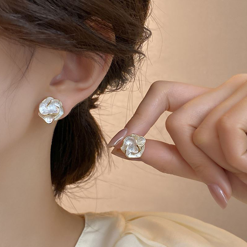 23#褶皱花朵蚊香盘耳夹