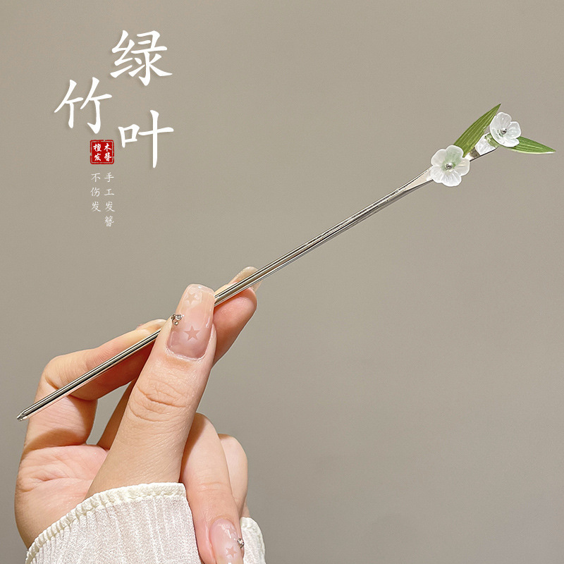 子供のかんざしの女性2024の新型の古風の新しい中国式の高級感のヘアピンの馬のスカートは漢服の髪の飾りを飾ります。|undefined