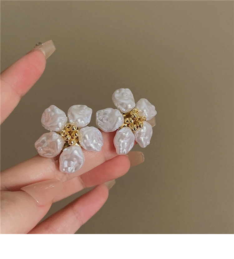 Holiday, Daily Occasion Imitation Pearl Material 1 Pair Elegant Glam Sweet Flower Imitation Pearl Ear Studs