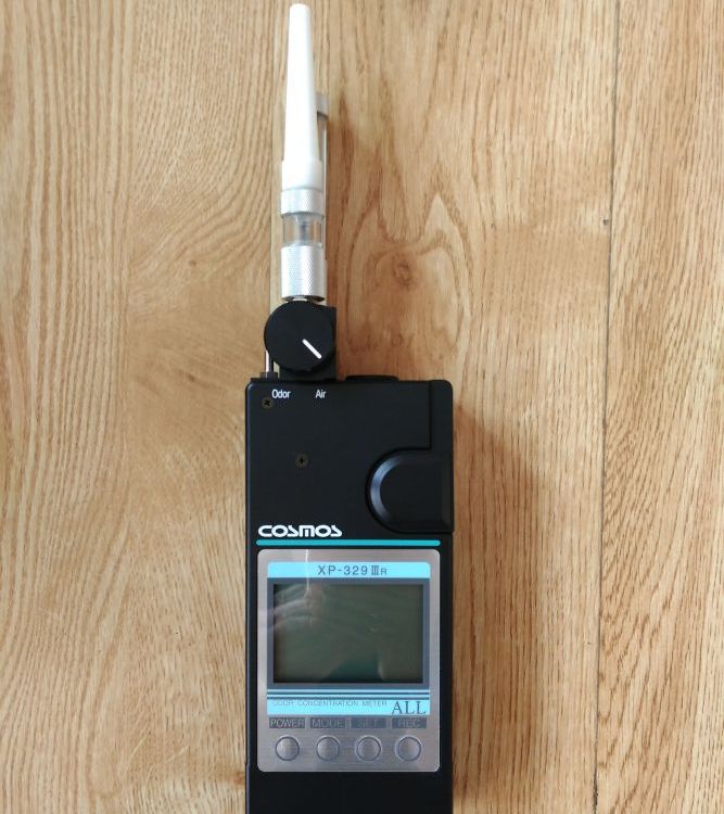 COSMOS新宇宙XP-329IIIR泵吸便携式气味检测器