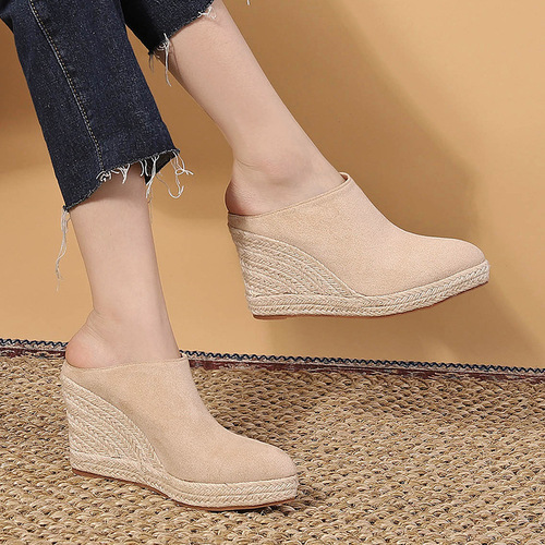 Spring and Autumn Pointed-Toe Wedge Heels with Thick Soles, Women's Closed-Toe Sandals Featuring a Hollow Back Design and Straw-Weave Hemp Rope Sole
