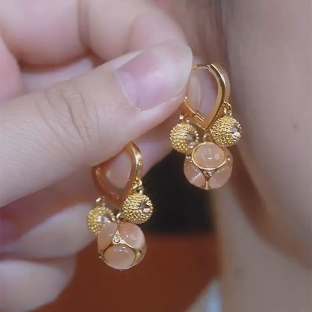 Retro small sophisticated elegant hypoallergenic earrings