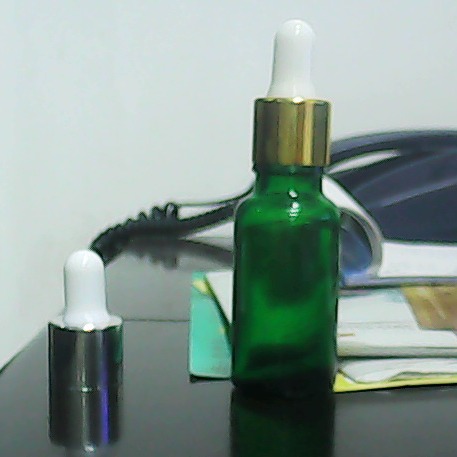 厂家直供 20ml蒙砂绿精油瓶配胶头滴管