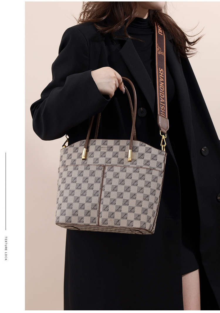 Single-shoulder bags, foreign trade women's bags, this year's popular small bags, women's bucket bags, fashionable and niche hand-held versatile crossbody bags undefined