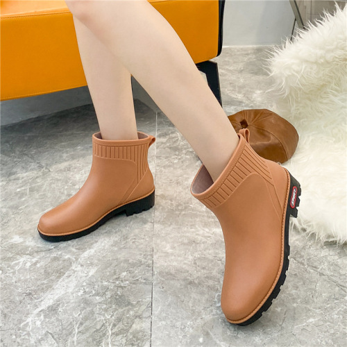 Women's Korean Fashion Short Waterproof Ankle Boots, Mid-Calf Summer Kitchen Work Rubber Shoes, Spring and Autumn Matching Shoes, Rain Boots for Women, Trendy