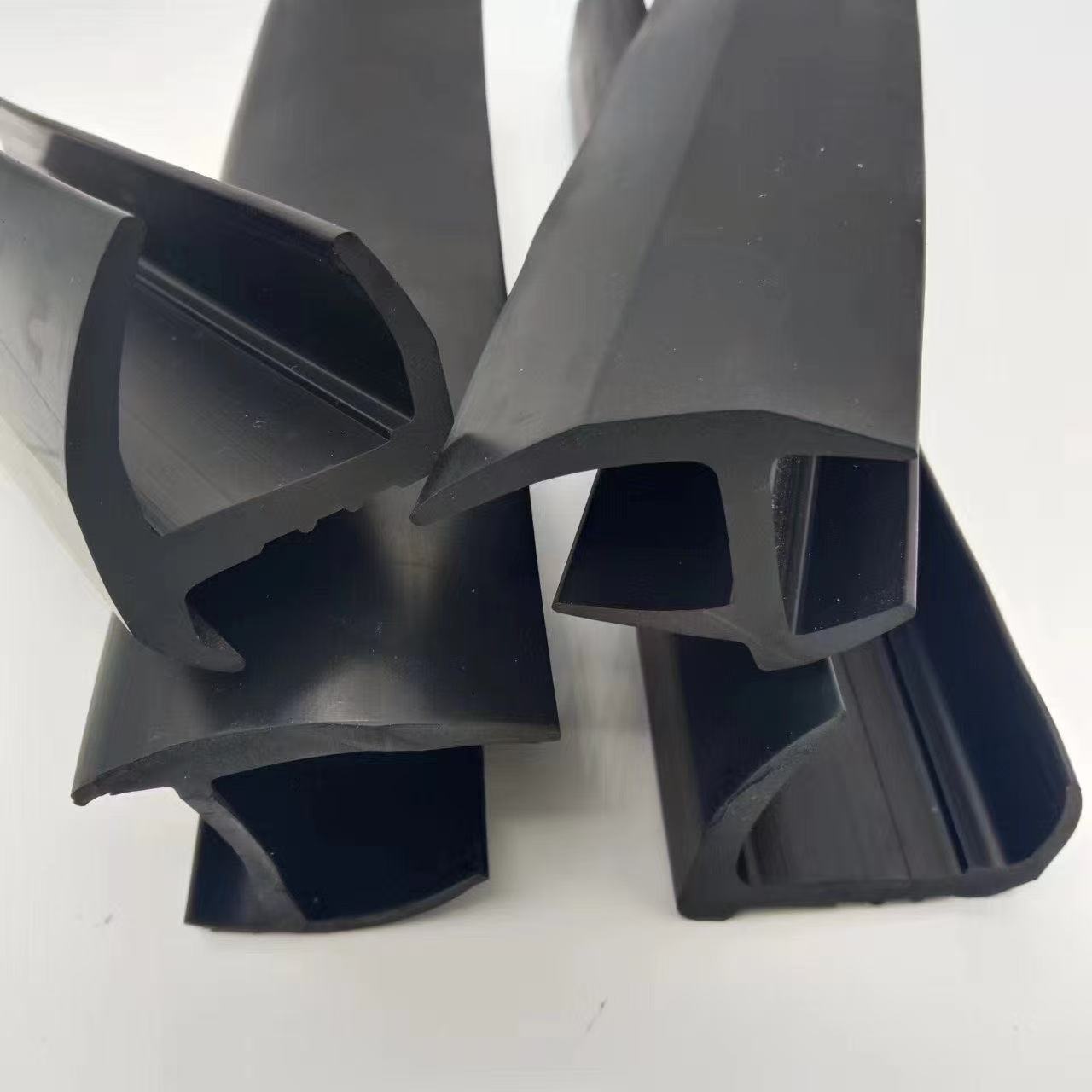 Epdm Container Insulation Truck 80 Door Panel I-Shaped Refrigerated Truck Seal Strip Van Door Rubber Strip