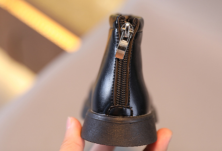 Botas martin infantis estilo britânico em couro macio_voghion.com