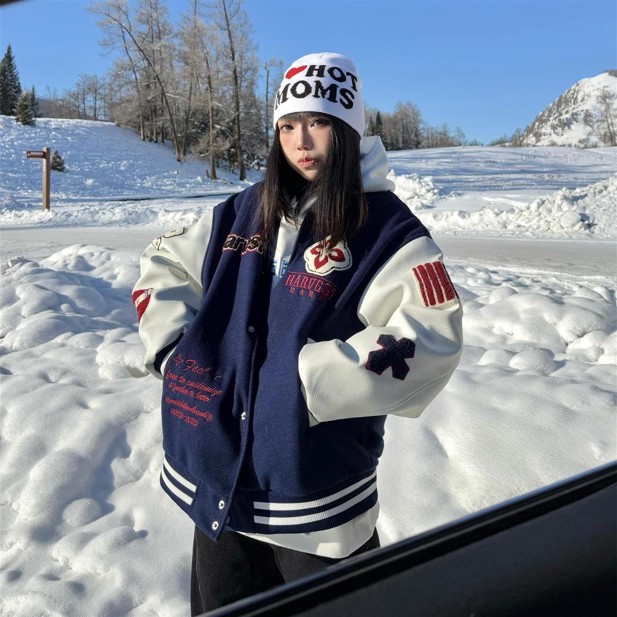 Trendy Unisex Baseball Jacket With Artistic Japanese Print Navy_voghion.com