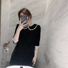 2024秋冬复古典雅丝绒花边连衣裙短袖女韩系亮丝显瘦黑色高腰